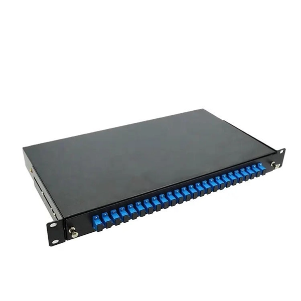Low Noise Solar-Powered Communication System for Campus Network